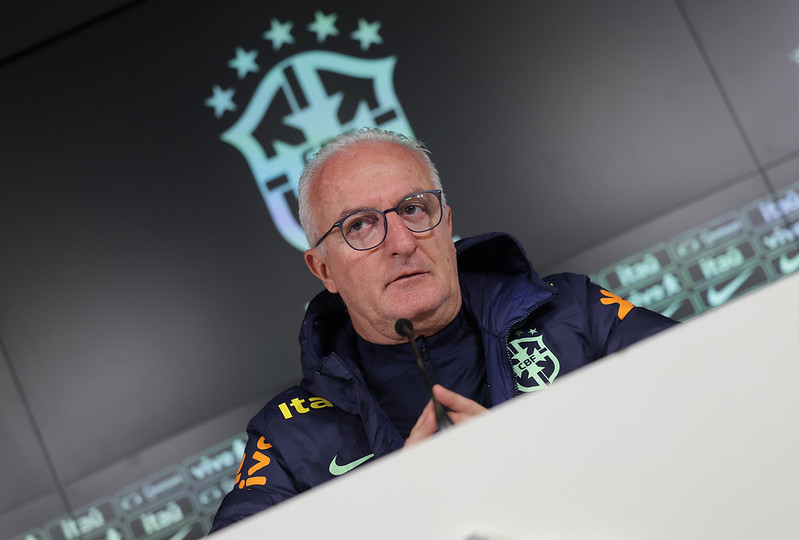 Dorival sobe o tom sobre racismo contra Vini Jr