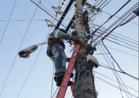 Prefeitura retoma manutenção de luminárias