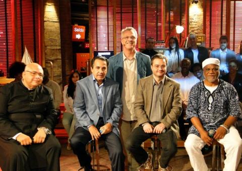 Silas Malafaia e ateu discutem e bombam na internet. Veja