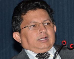 O FILHO VAI NASCER. É DE SINÉSIO