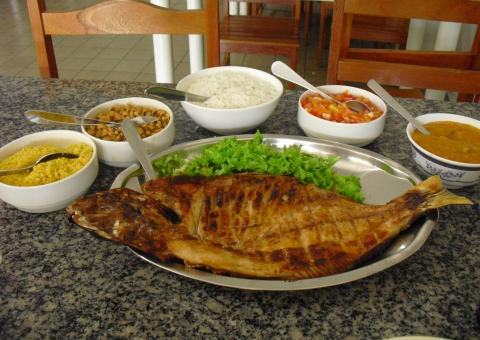 Como fazer um Tambaqui assado na Brasa