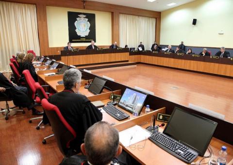 TJAM julga a criação de cargos no TCE