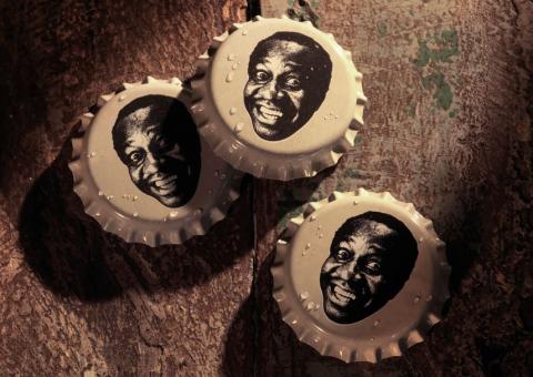 Filho de Mussum cria cerveja  "Biritis"  inspirada no humorista