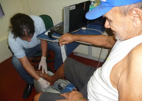 Idosos residentes da FDT realizam exames gratuitos de calcâneo