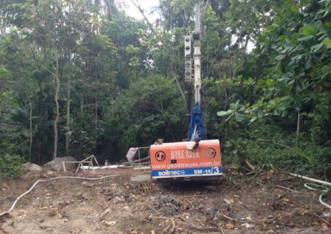Manaus Energia entra em área verde e revolta moradores de conjunto
