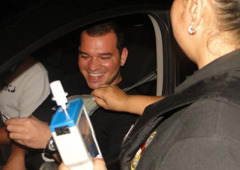 DETRAN realiza operação Lei Seca nesta sexta