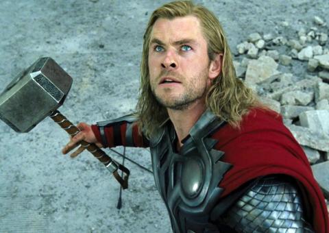 Veja o trailer legendado de "Thor: O Mundo Sombrio"