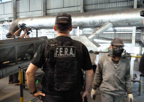 Polícia incinera 3,8 toneladas de entorpecentes apreendidas no Amazonas