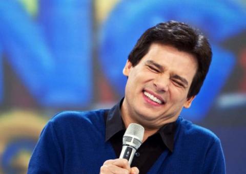 Celso Portiolli simula masturbação em programa e leva bronca da direção