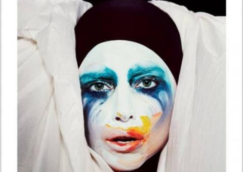 Ouça a inédita "Applause", de Lady Gaga