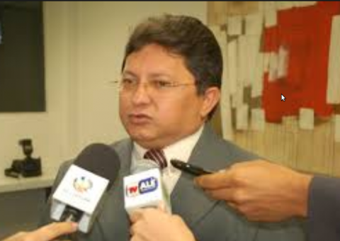 Sinésio Campos decide disputar o comando do Partido dos Trabalhadores no Amazonas