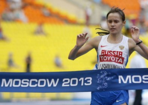 Lashmanova conquista o ouro na marcha de 20 km