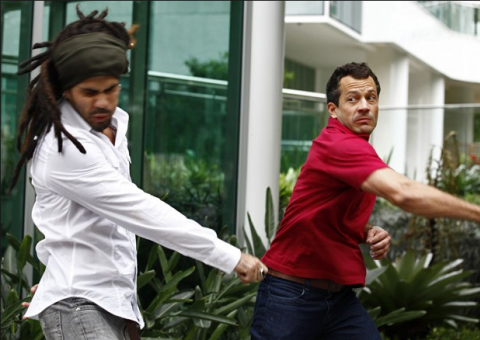 Após sequestro, Paloma e Bruno dão surra em Ninho e Alejandra