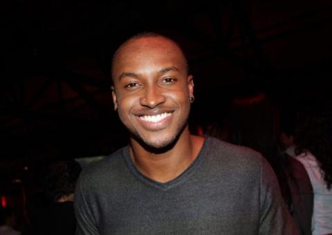 Ouça na íntegra o novo EP de Thiaguinho