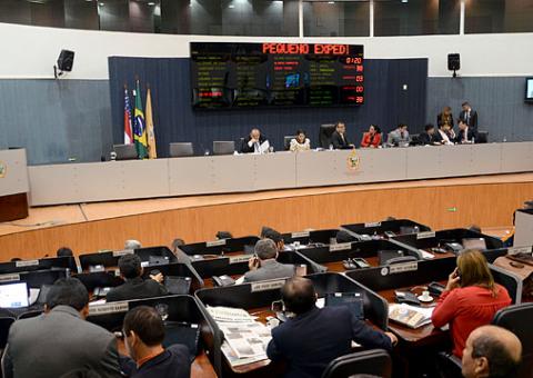  CMM regulamenta serviço de mototaxistas, mas categoria segue dividida. Ouça áudio