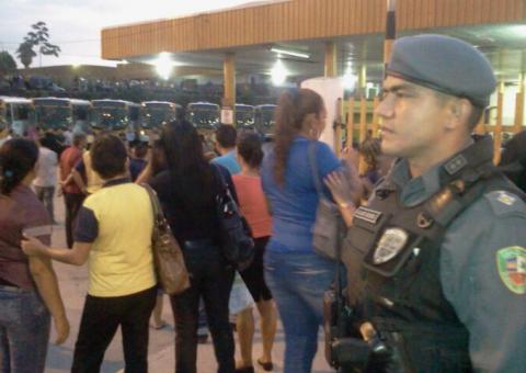  300 mil usuários sem ônibus; Rodoviários paralisam transporte coletivo na Zona Leste de Manaus