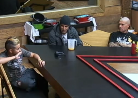 Peões falam mal de Denise Rocha, mas querem vê-la nua