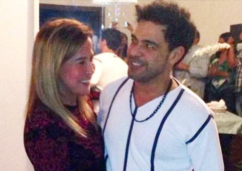  Zilu mostra intimidade com Zezé em aniversário e namorada se incomoda