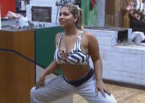 Mulher Filé ensina Andressa Urach a quebrar tudo