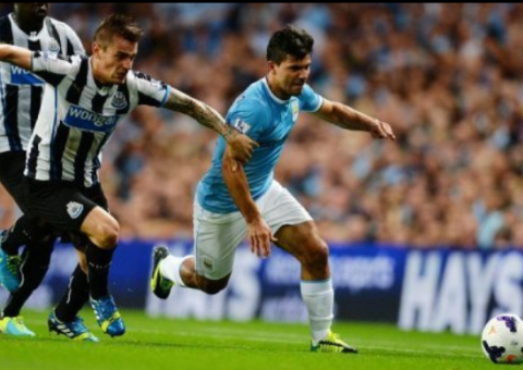 Manchester City estreia com goleada na Premier League