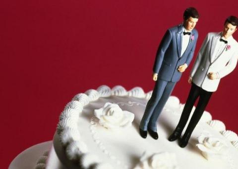 Lei 'antigay' na Rússia sofre pressão internacional