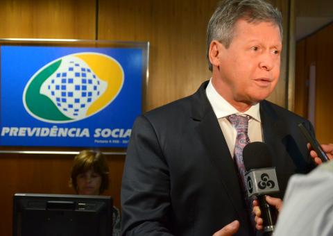 Arthur pede cessão do prédio do antigo Iapetec