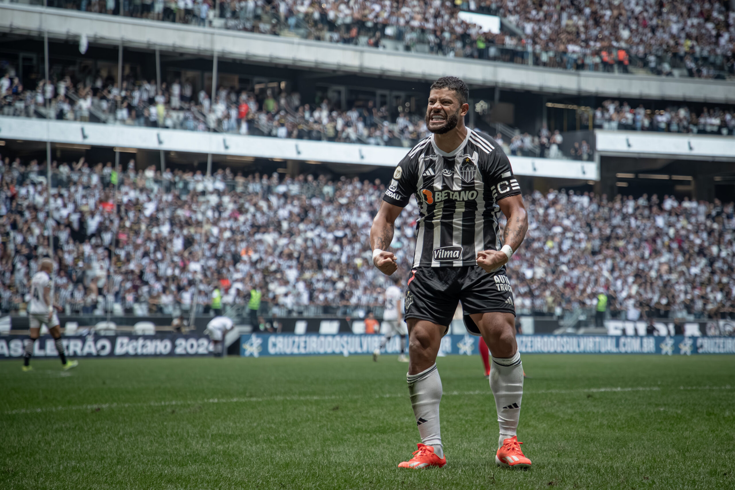 Com dois gols de Hulk, Atlético-MG vence o Vasco no Brasileirão