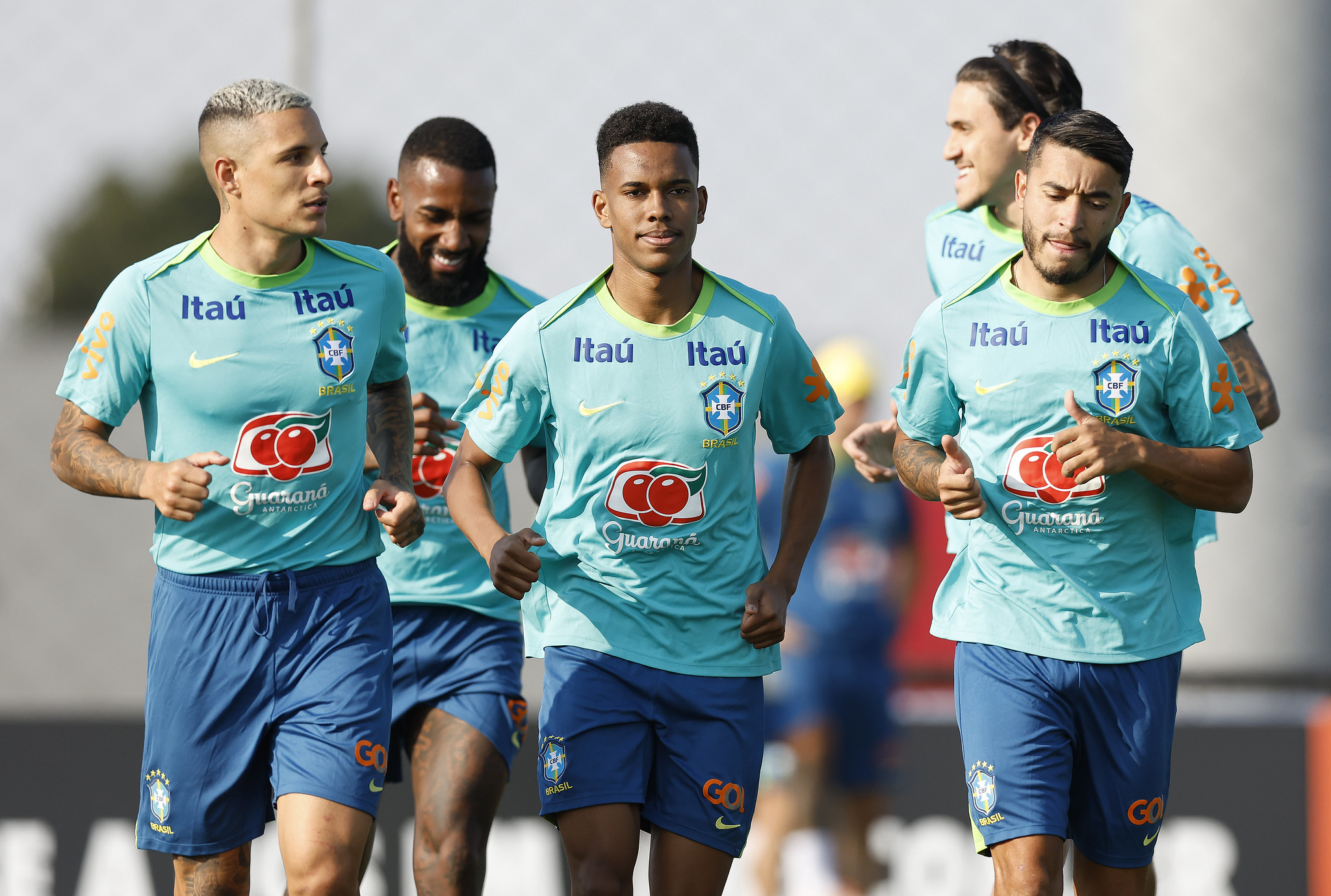Seleção Brasileira inicia treinos em Curitiba para enfrentar o Equador