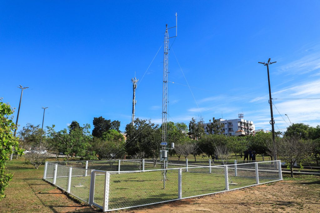 Estação meteorológica é instalada no parque do Mindu