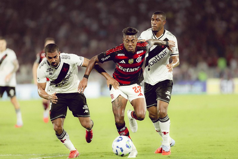 Flamengo e Vasco repetem primeiro turno e ficam no empate no Brasileiro