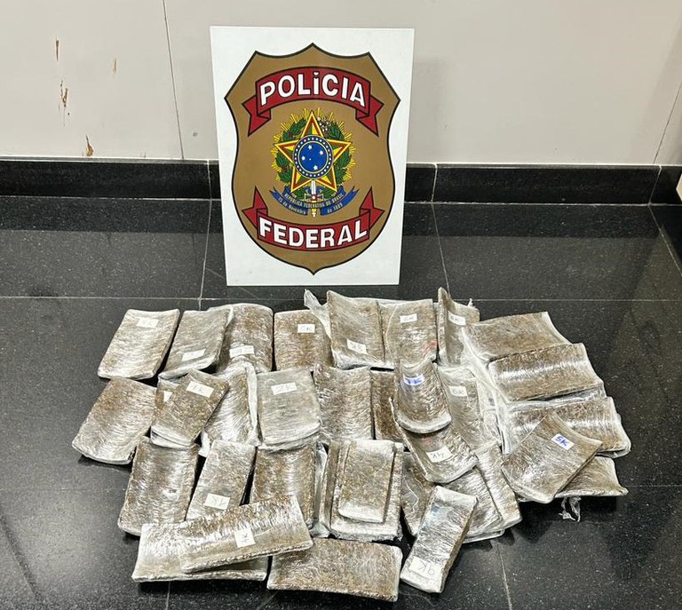 PF prende dupla com drogas escondidas no aeroporto de Manaus