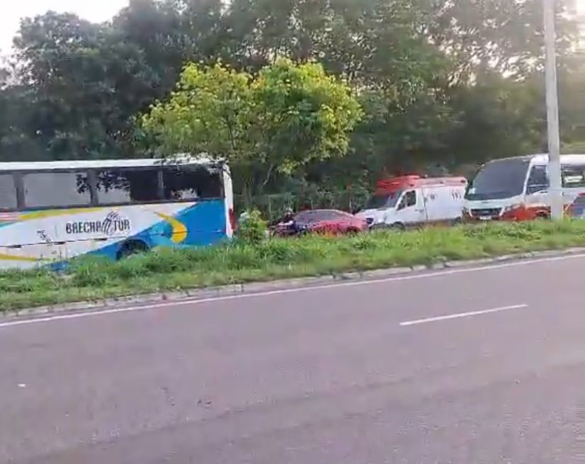 Motociclista fica ferido em acidente na avenida Margarita