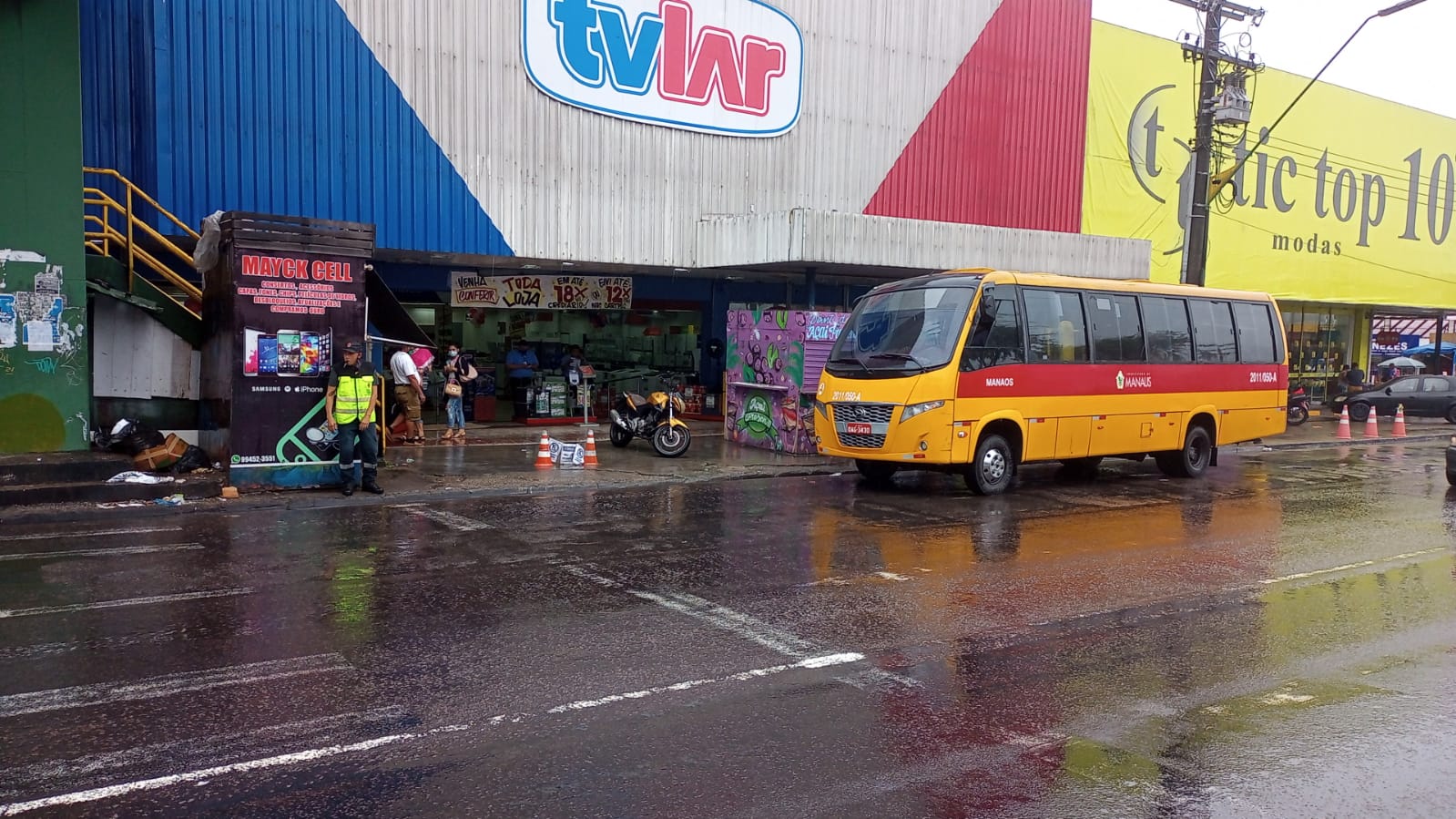 Prefeitura fiscaliza serviços de transporte na Zona Leste de Manaus