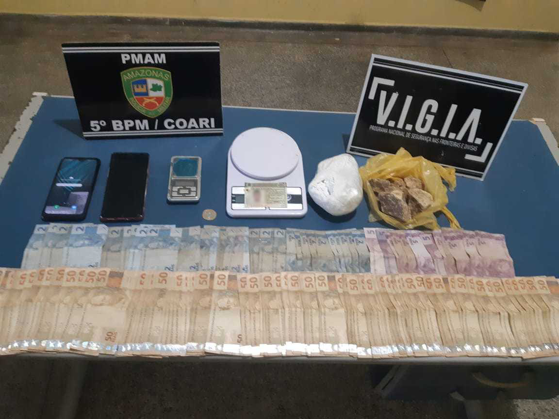Homem é preso com mais de 200 pedras de cocaína e dinheiro no Amazonas 
