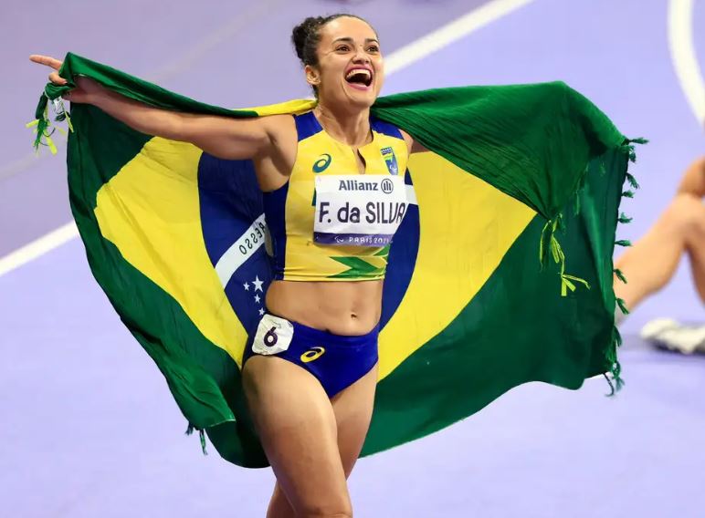 Brasil mantém 3º lugar nas Paralimpíadas com ouros no atletismo e na natação