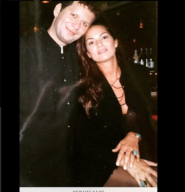 Em Manaus, Luiza Brunet se emociona em velório de Alex Deneriaz