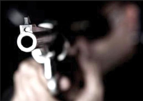 Homem invade casa e é morto com 27 disparos