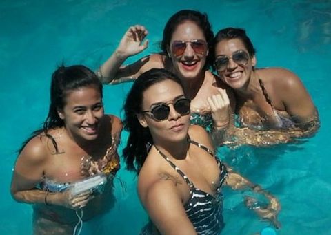 Baiana que dividiu namorado com 3 mulheres revela histórias do ex