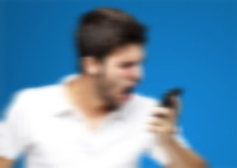 Gritar ao celular é meio para recarregar bateria