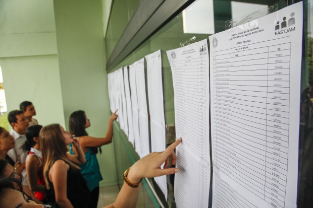 TJAM nomeia 53 candidatos aprovados no  concurso de 2013
