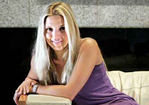 Atriz Patricia de Sabrit aparece em filme com Al Pacino