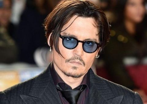  Johnny Depp aparece bizarro e irreconhecível em novo trailer de "Black Mass"