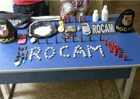 Em Coari, dupla de traficantes é presa com cocaína
