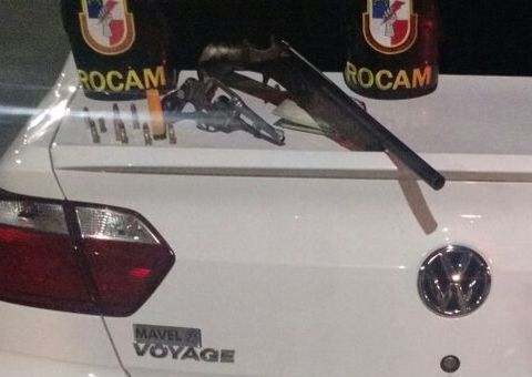 Trio mal acaba de assaltar frentista em Manaus e acaba dando de cara com a Rocam