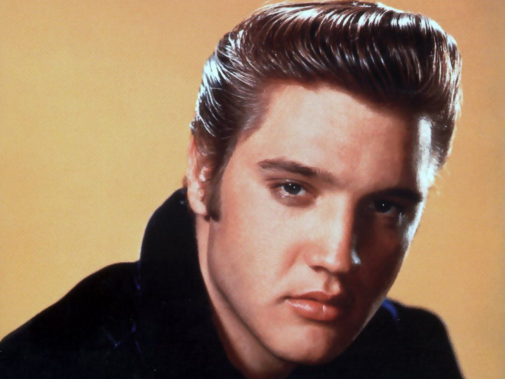 Neto de Elvis Presley chama atenção por semelhança com Rei do Rock