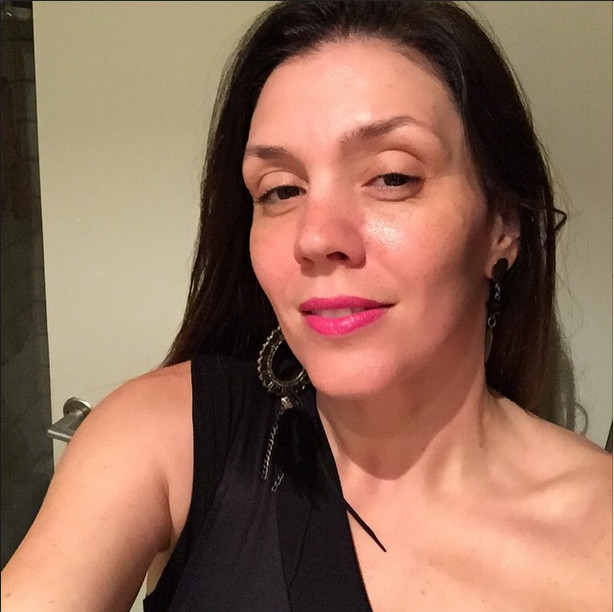 Acusada de calote, Simony se irrita com críticas e manda recado curto e grosso