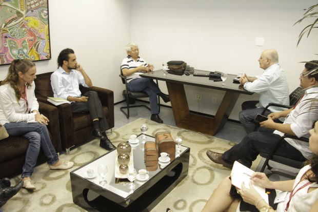 Serafim Corrêa reúne com técnicos do SIMASA