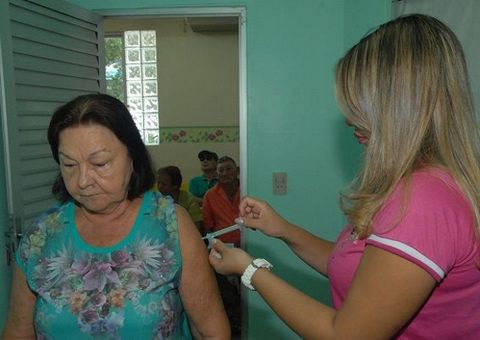Vacina contra a gripe é oferecida em 171 Unidades de Saúde