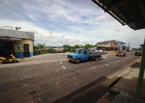 Via interditada é liberada após obra no Hiléia