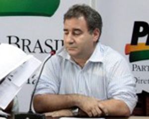 A  impessoalidade que faltou a Délcio